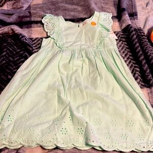 Girls dress